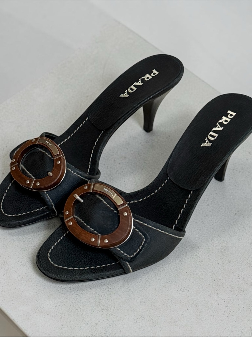 Authentic Vintage Prada Navy Blue Leather Mule Slides Wood Buckle! 36(EU) 6(US) - Picture 16 of 16